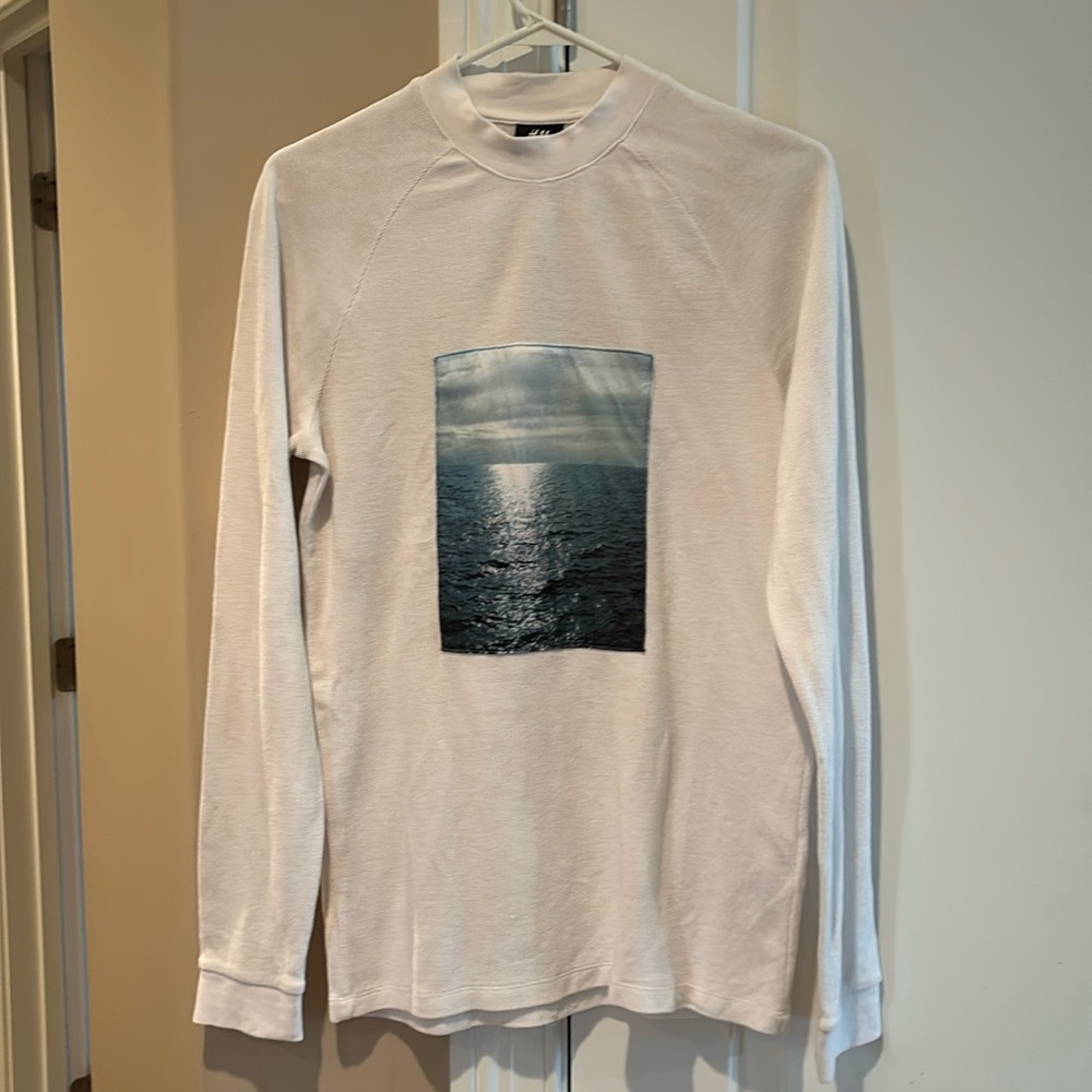 Men’s cream H&M long sleeve shirt. Waffled material. Size XS